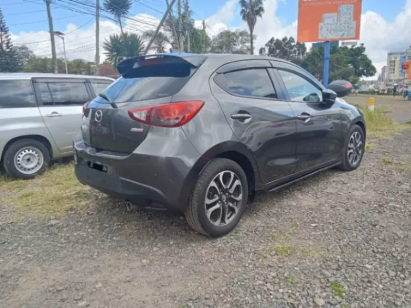 Mazda Demio   - 2018