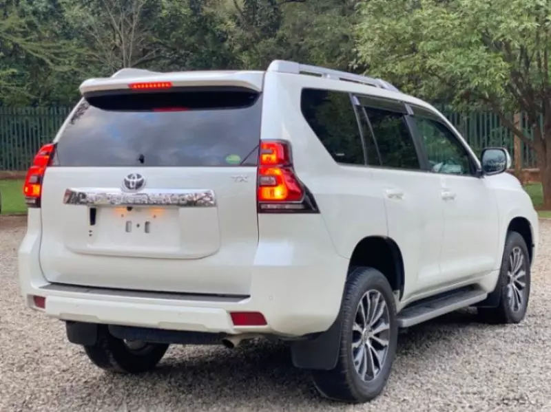 Toyota Landcruiser Prado   - 2018