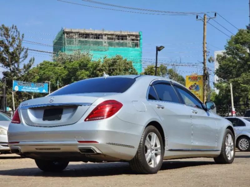 Mercedes-Benz S 550