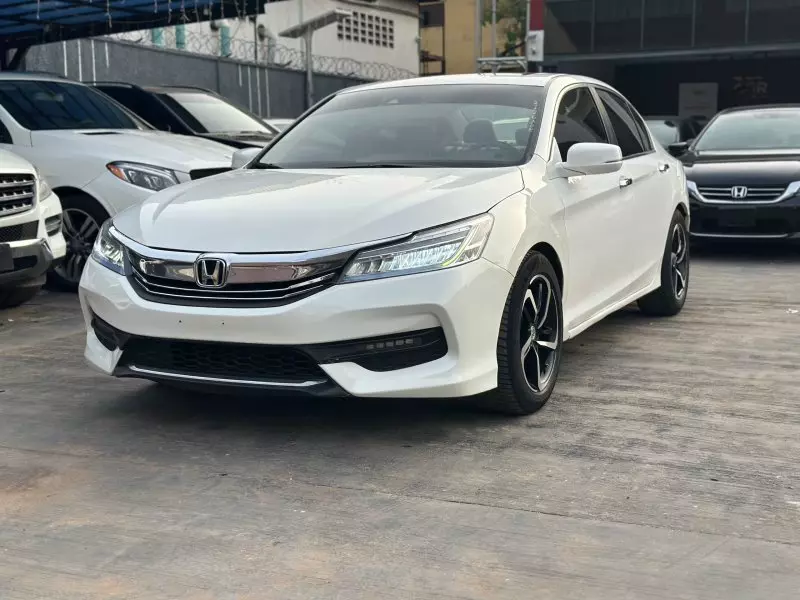 Honda Accord   - 2013