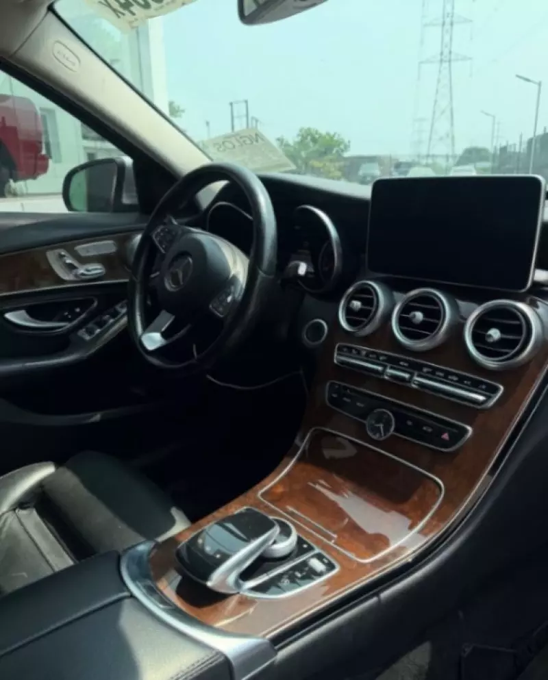 Mercedes-Benz C 300   - 2015