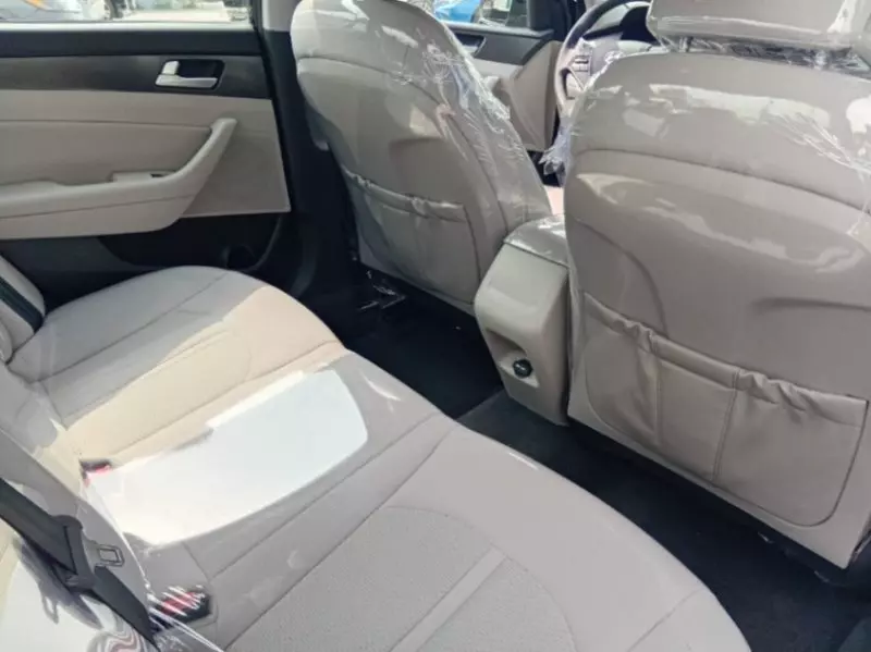 Hyundai Sonata   - 2015