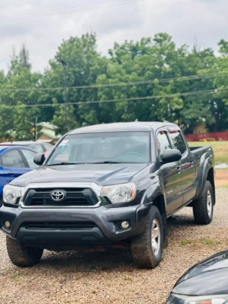Toyota Tacoma   - 2012