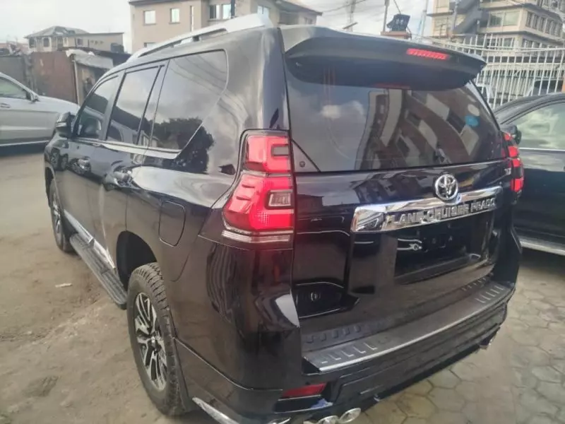 Toyota Land Cruiser Prado   - 2019