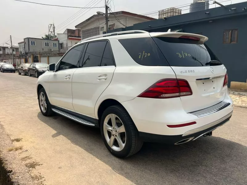 Mercedes-Benz GLE 350   - 2016