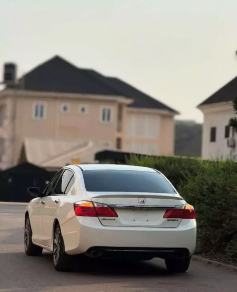 Honda Accord   - 2014