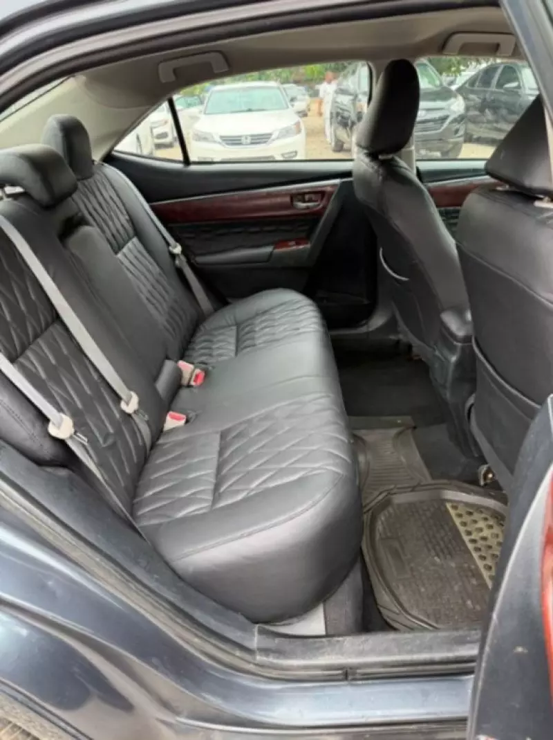 Toyota Corolla   - 2015