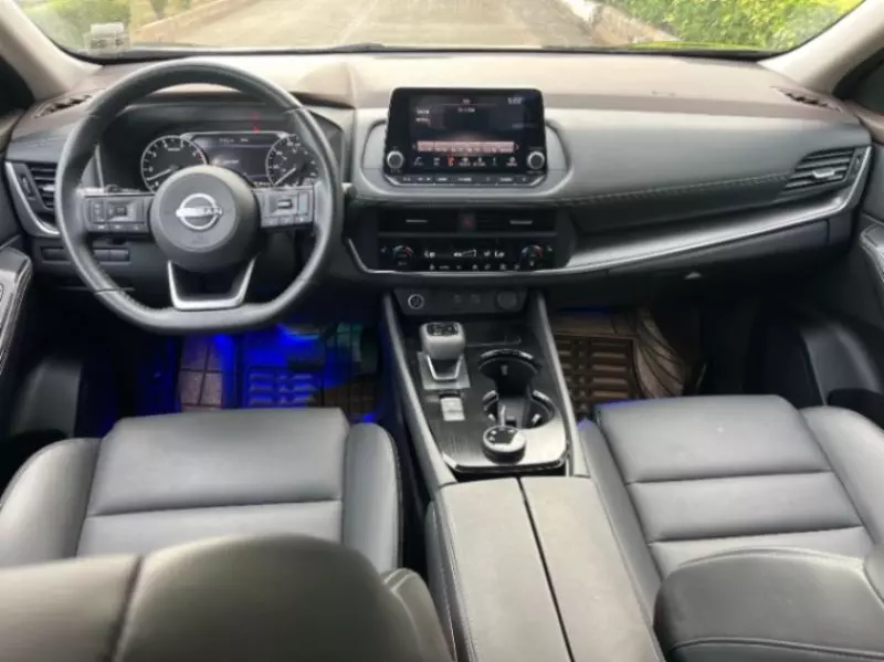 Nissan Rogue   - 2023