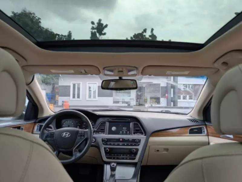 Hyundai Sonata   - 2015