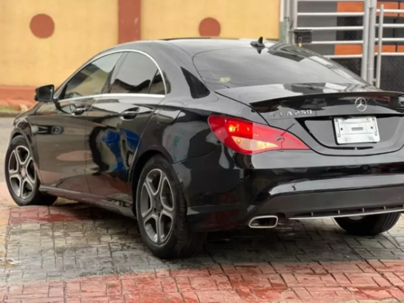 Mercedes-Benz CLA 250   - 2014