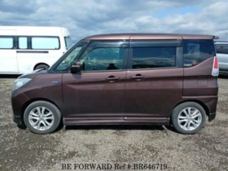 Mitsubishi Delica    - 2015