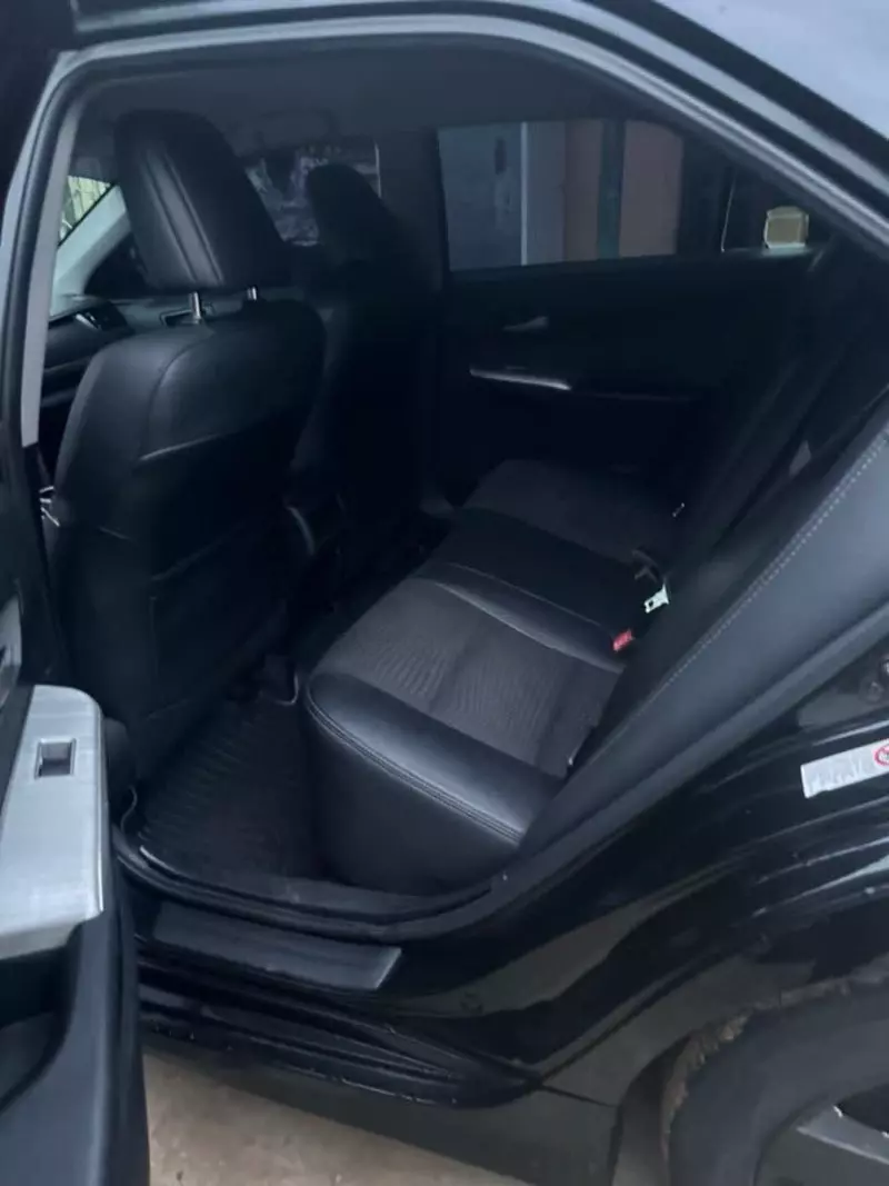 Toyota Camry   - 2013