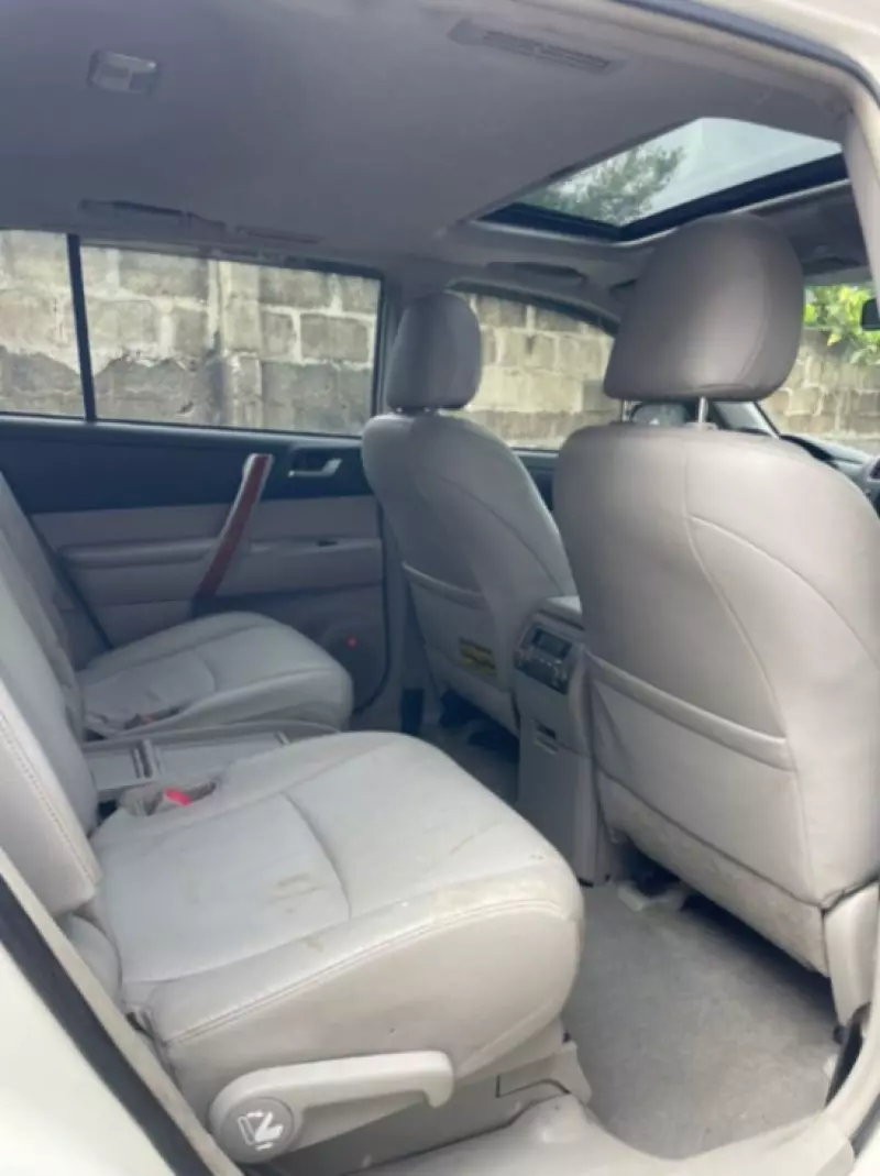 Toyota Highlander   - 2009