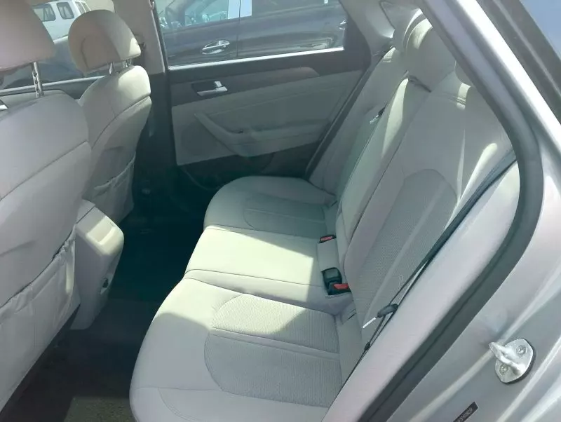 Hyundai Sonata   - 2015