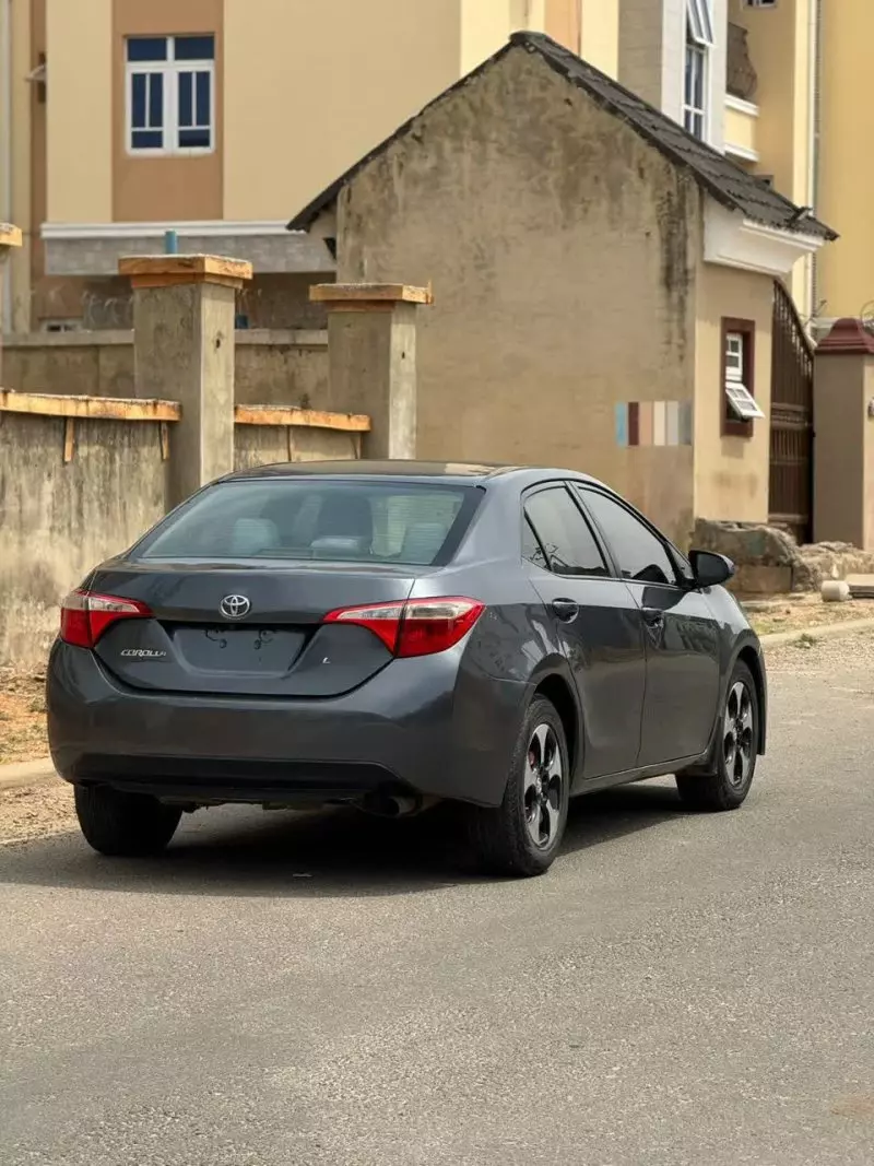 Toyota Corolla   - 2014
