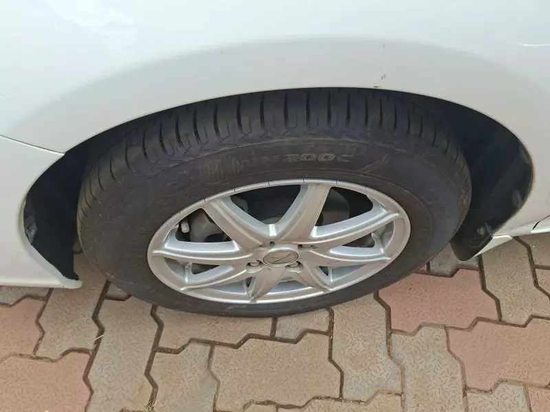 Toyota Fielder hybrid - 2017