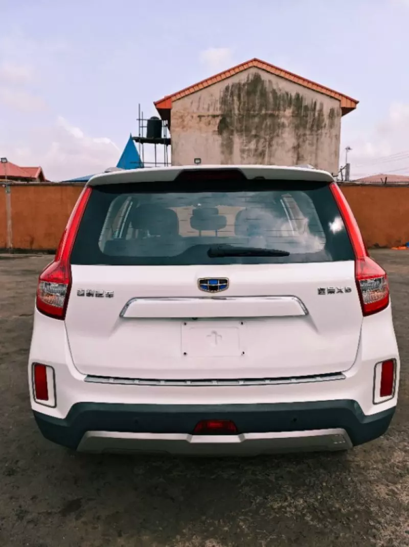 GEELY  EMGRAND 7    - 2016