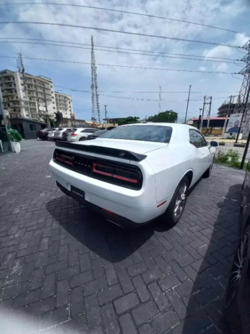 Dodge Challenger   - 2024