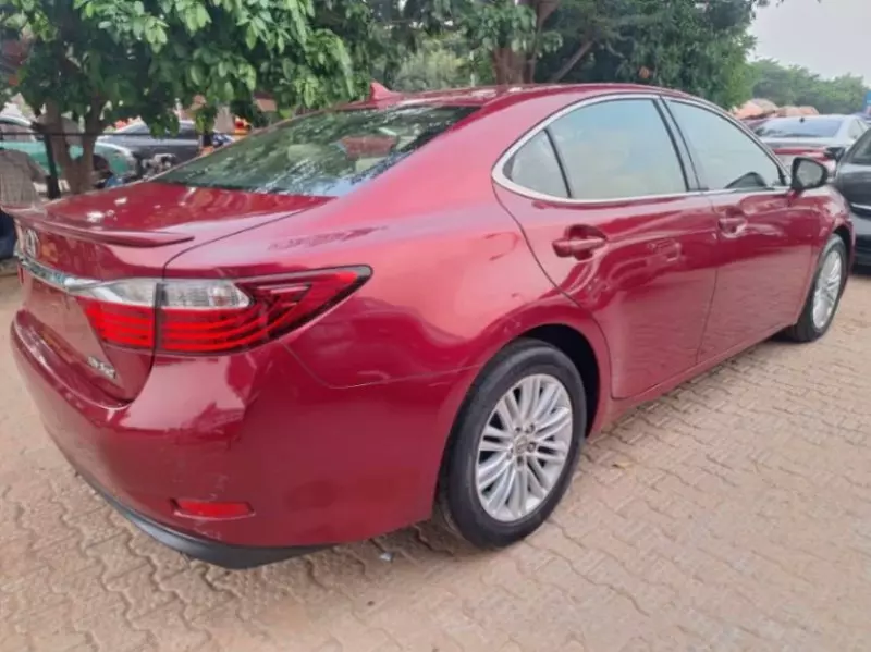 Lexus ES 350   - 2013
