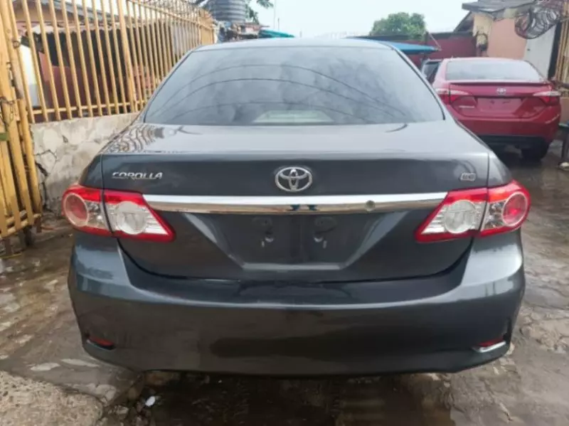 Toyota Corolla   - 2012