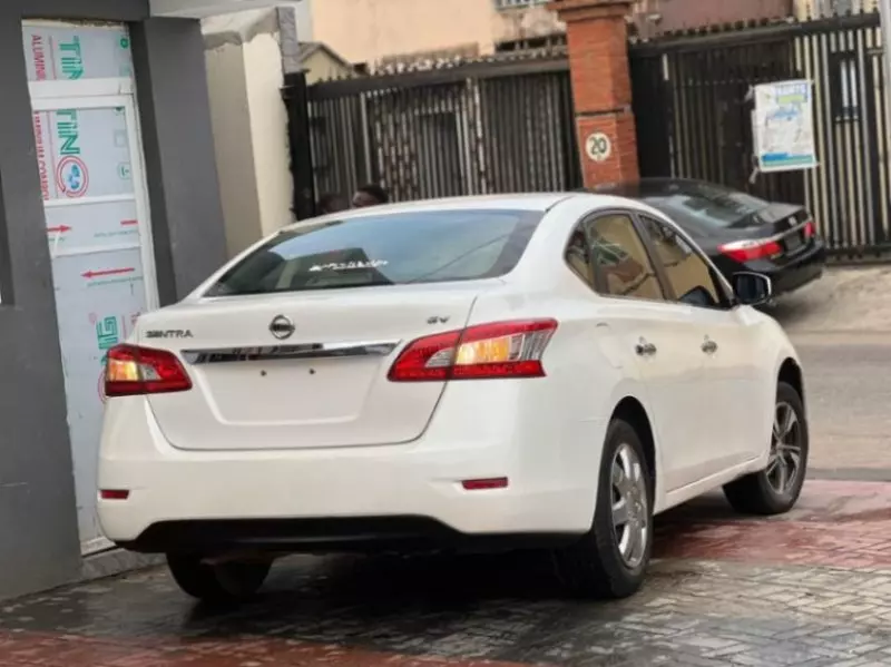 Nissan Sentra