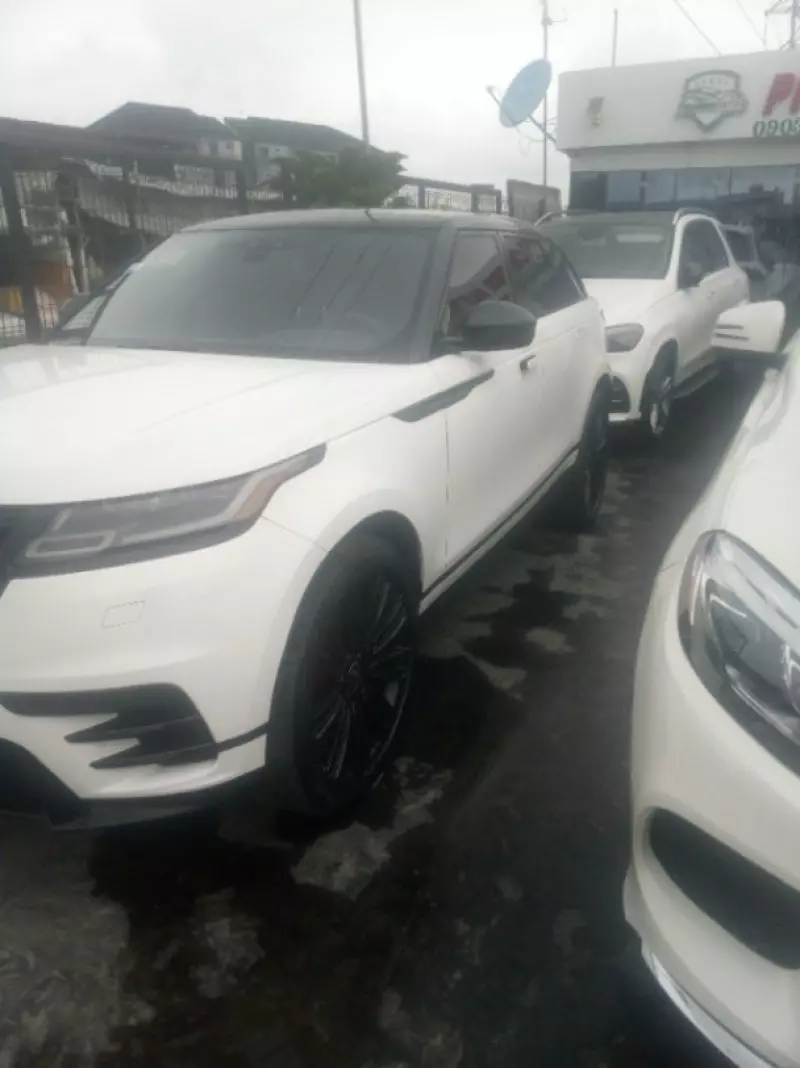 Land Rover Range Rover Velar   - 2018