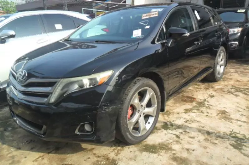 Toyota Venza   - 2013