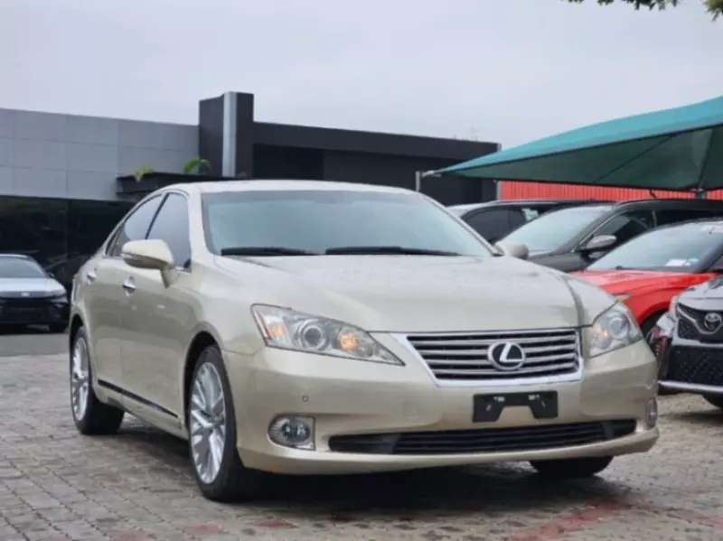 Lexus ES 350 - 2012