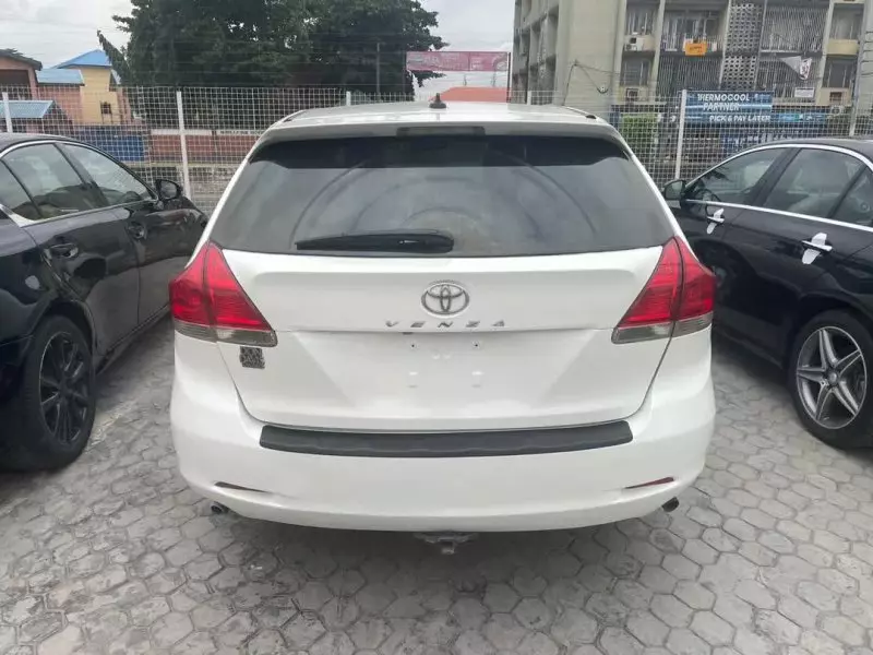 Toyota Venza   - 2009