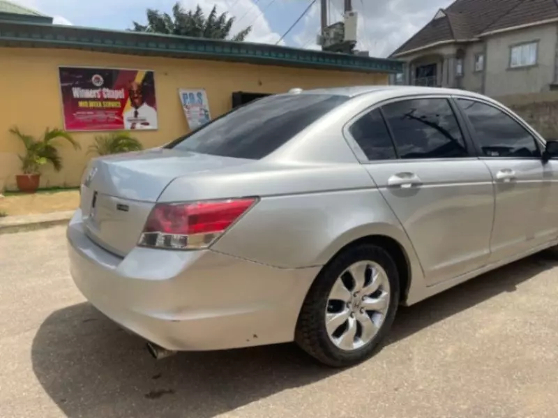 Honda Accord   - 2008
