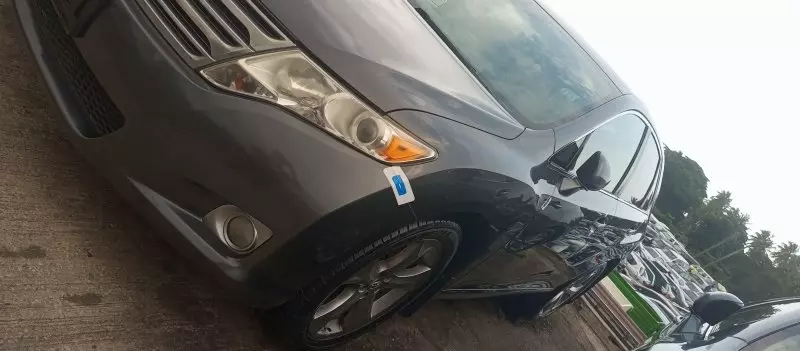 Toyota Venza   - 2011