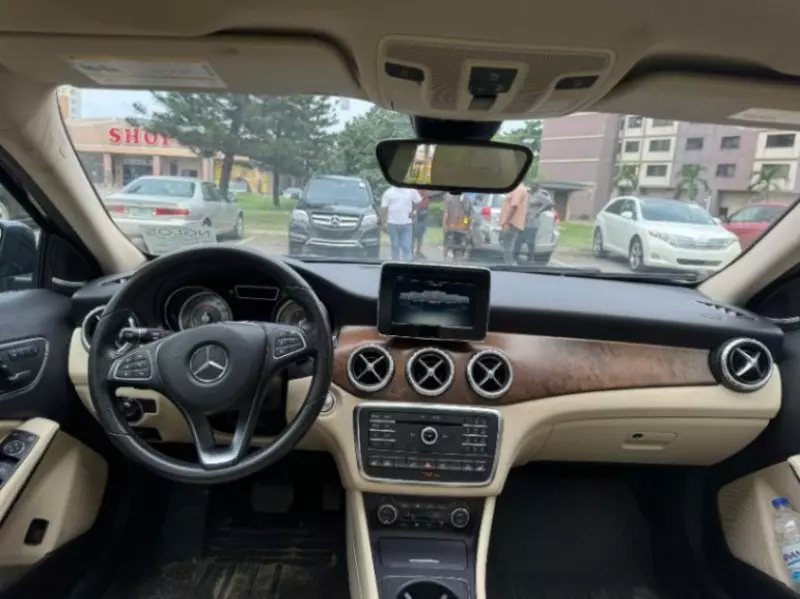 Mercedes-Benz GLA 250   - 2017
