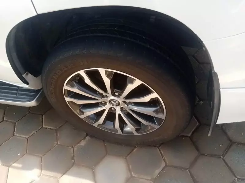 Toyota Landcruiser Prado