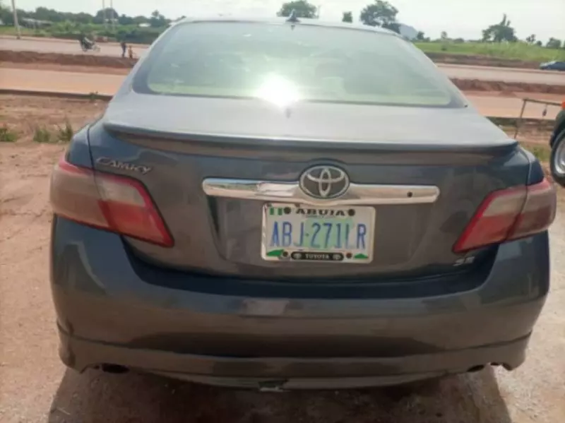 Toyota Camry   - 2008