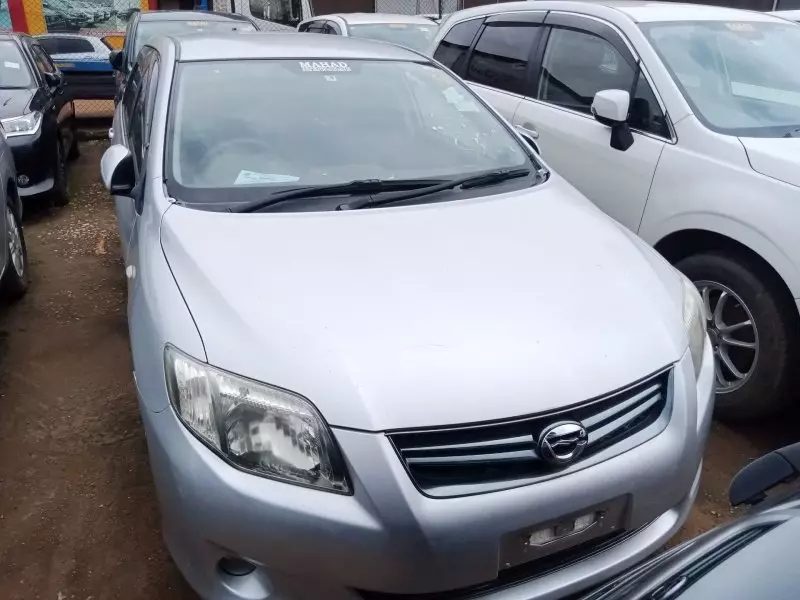 Toyota Fielder    - 2011
