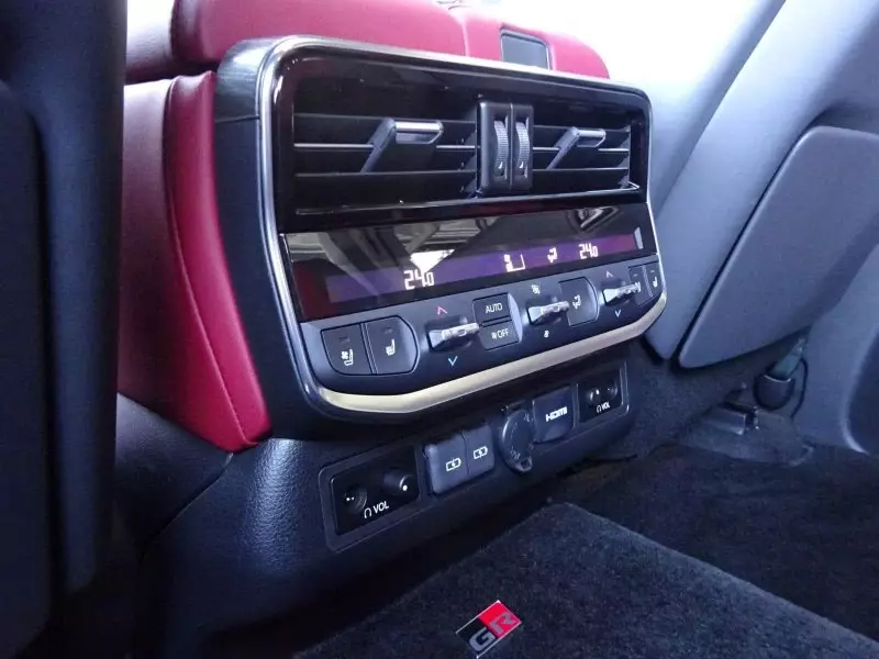 Toyota Landcruiser 300   - 2023