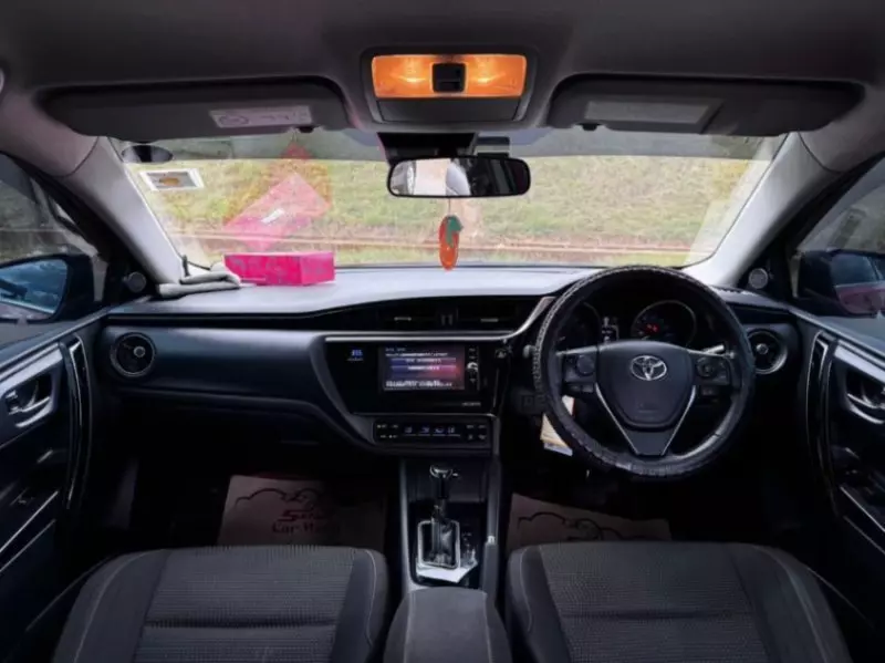 Toyota Auris   - 2017