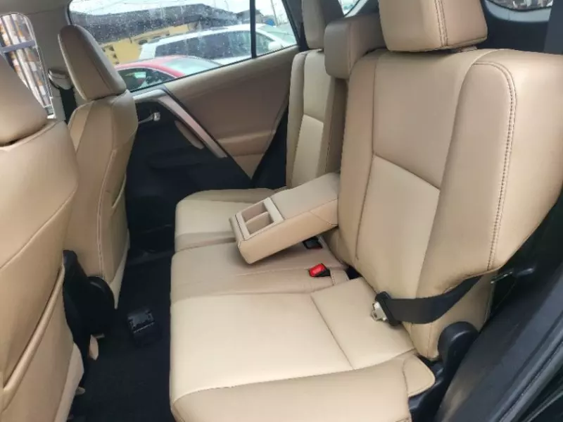 Toyota RAV 4   - 2014