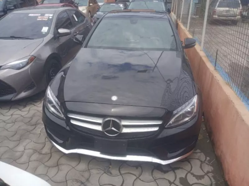 Mercedes-Benz C 300   - 2017