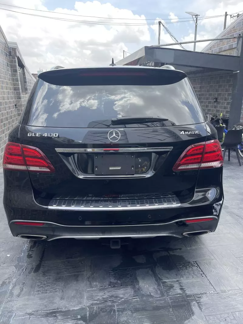Mercedes-Benz GLE 350   - 2016