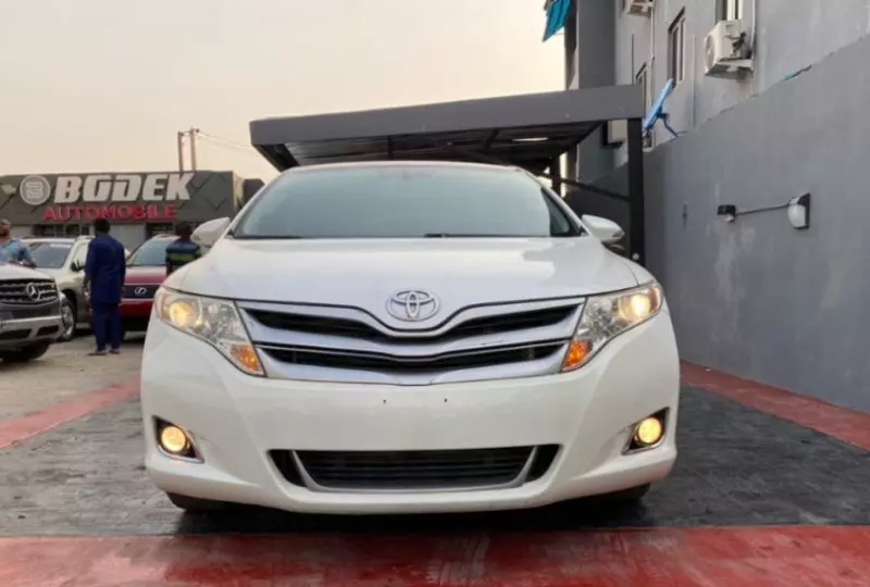 Toyota Venza   - 2014