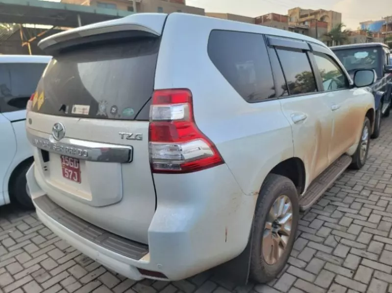 Toyota Landcruiser Prado