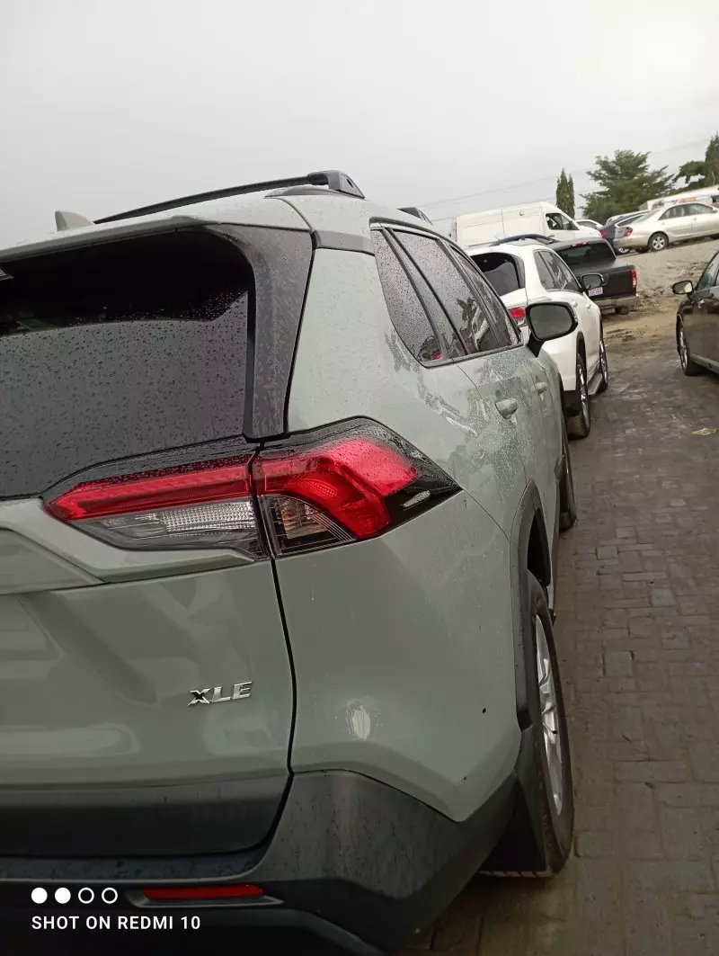 Toyota RAV4   - 2022