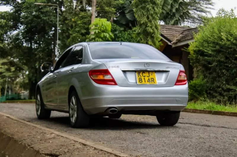 Mercedes-Benz C200   - 2009