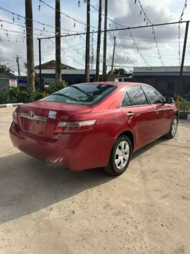 Toyota Camry   - 2006