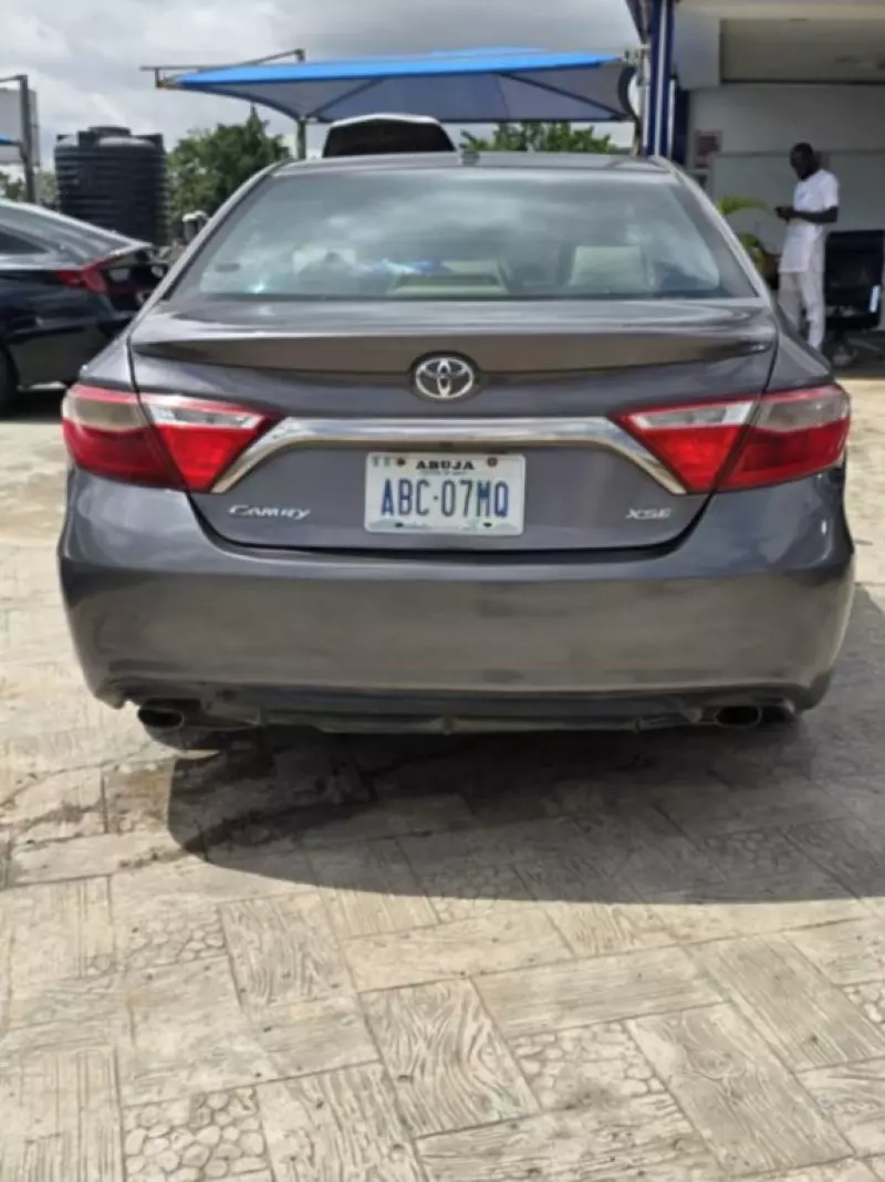 Toyota Camry   - 2015