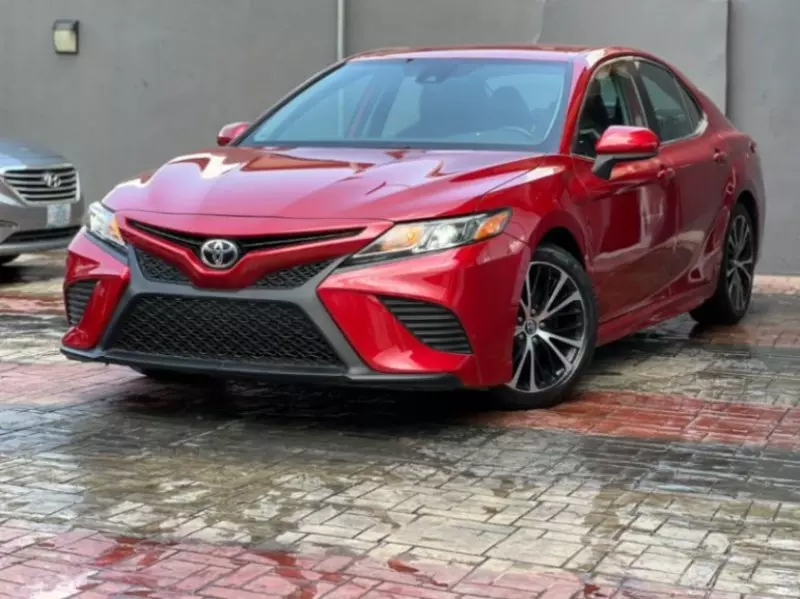 Toyota Camry   - 2020
