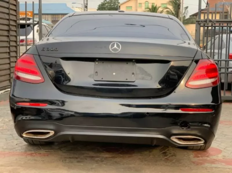 Mercedes-Benz E 300   - 2018