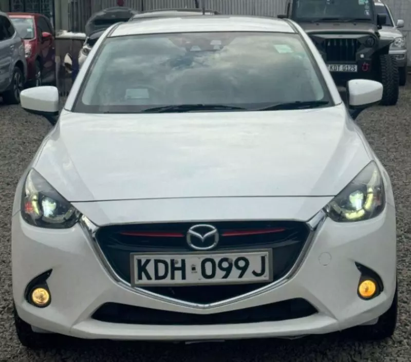 Mazda Demio   - 2015