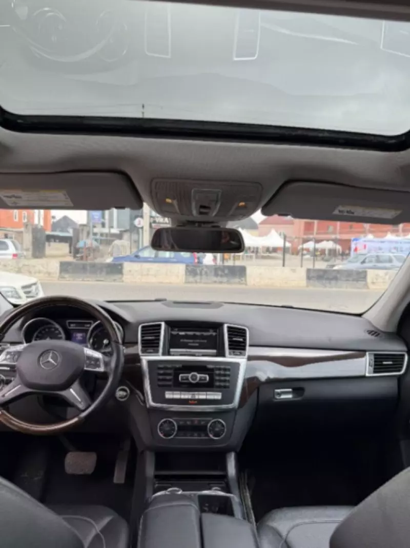 Mercedes-Benz ML 350   - 2012